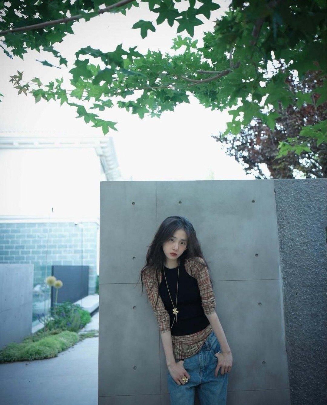 20岁黄多多好漂亮说实话我觉得她可以出道去演文艺类型的电影或者电视剧！每次都觉得