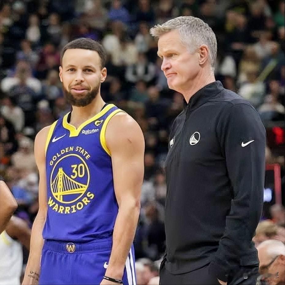 科尔真心大！
近日采访里勇士主教练科尔谈到NBA球队中的冲突，他认为：这是正常的