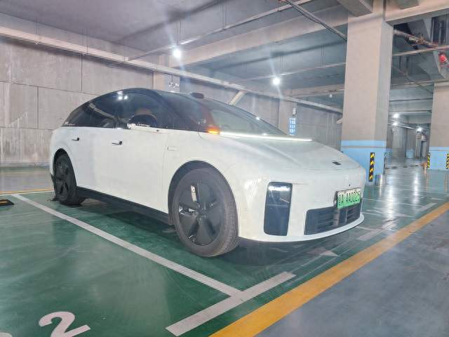 理想i6倒计时4天！六大升级+四驱700km，30万级要洗牌