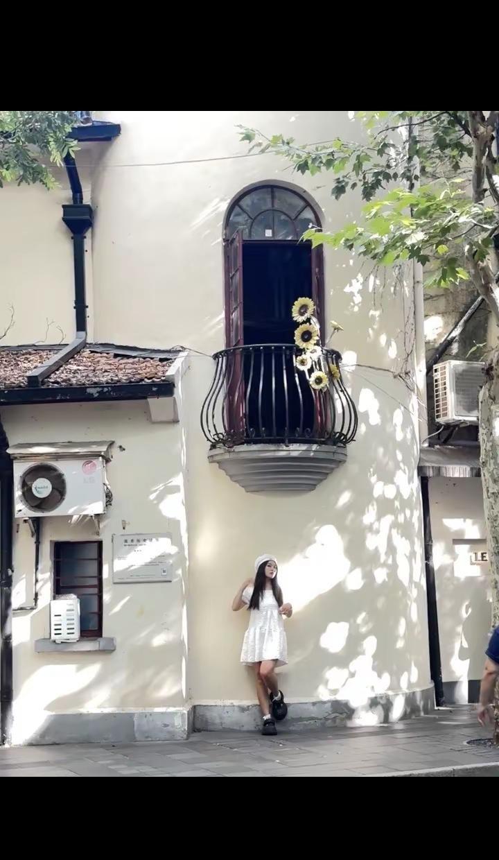 喜欢阳光明媚且内心平和的日子☀️