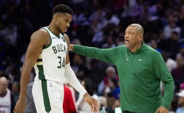 “被逆转之王”正式退役！里弗斯结束27年执教生涯，1冠+名人堂，传奇落幕✨

北