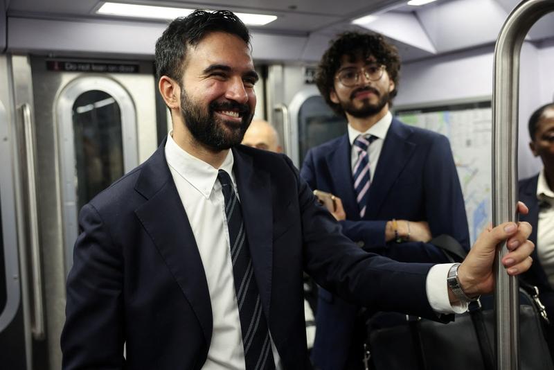 【34岁的马姆达尼将成为纽约市有史以来的首位穆斯林市长以及首位印度裔市长，同时也