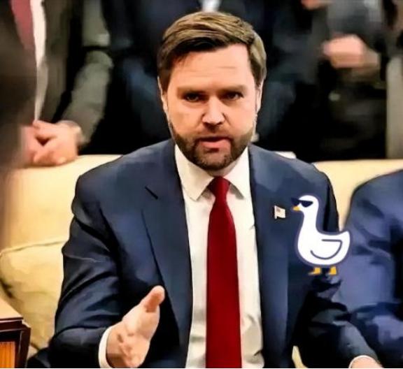 万斯一句话，算是把美国人的底裤给扒了个干净！他说两岸真统一了，美国经济得掉层皮。