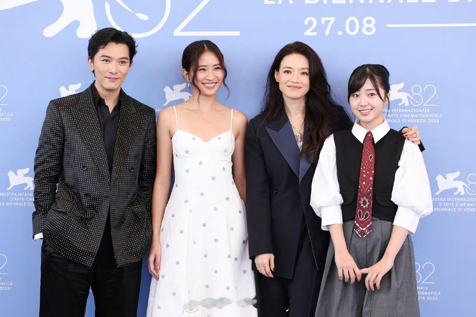 舒淇导演首作《女孩》威尼斯电影节首映，主演邱泽亮相！我勒个豆，邱泽状态这么好[震