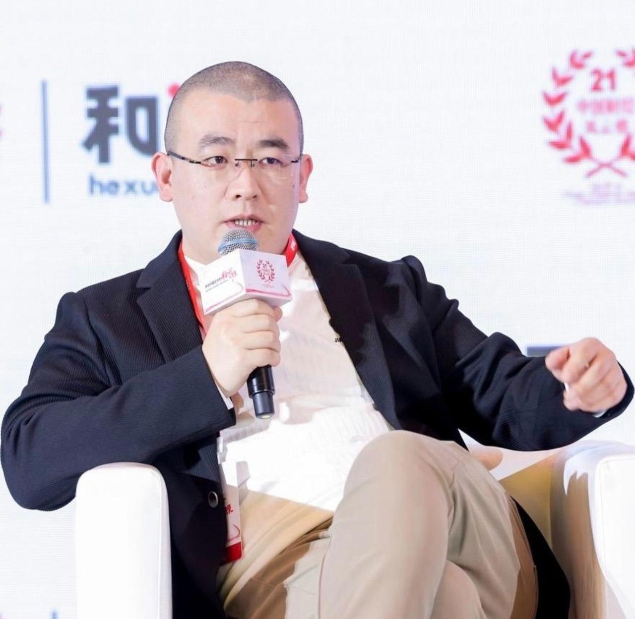 除了凸教授被禁言了，好像“投机大拿”也被禁言了。有人知道投机大拿吗？投机大拿与刘