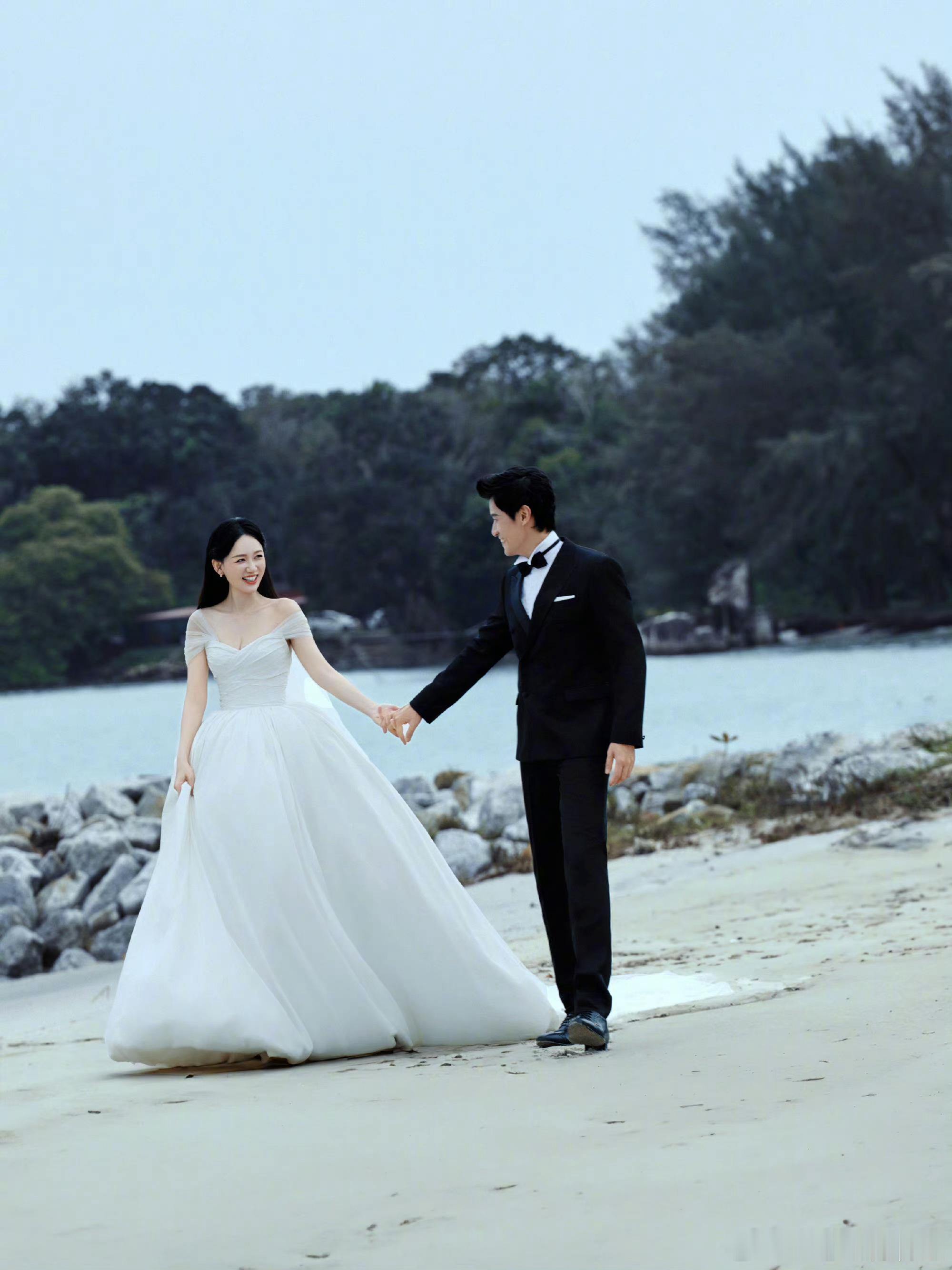 #陈乔恩Alan婚纱写真#最美的新娘！一定要狠狠幸福下去[心] ​​​