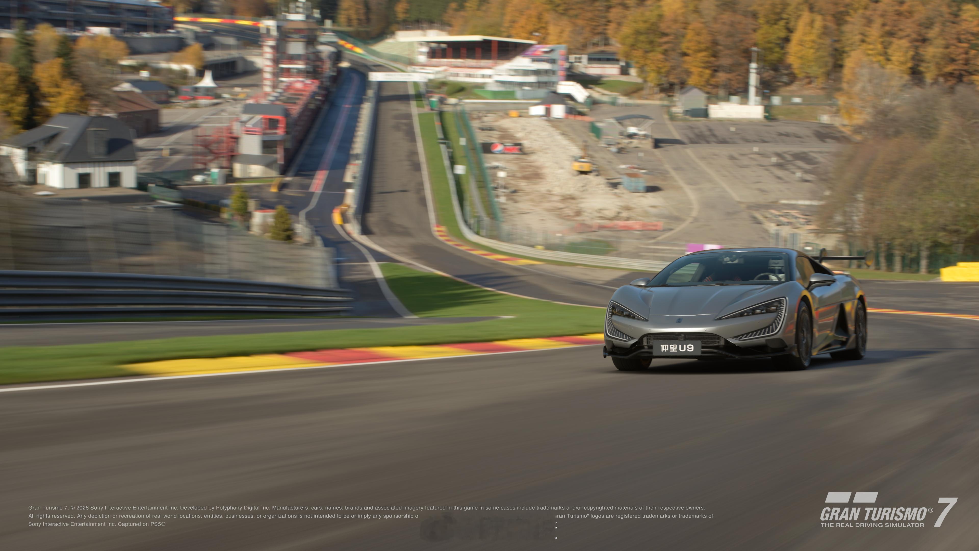 Breaking News：仰望U9正式上线GT赛车7！ 这建模超精致！ 