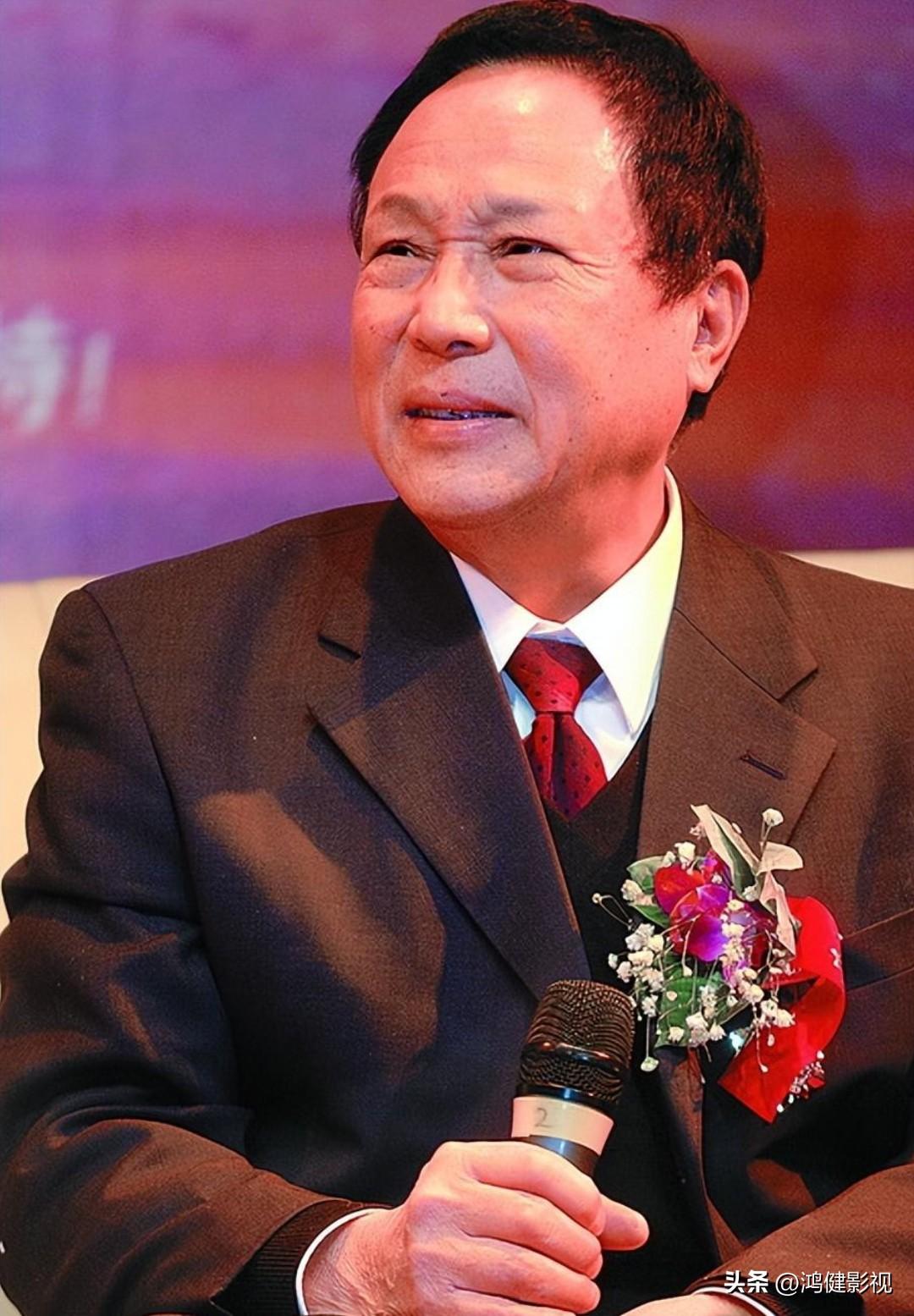 大家还记得这位男演员吗？
没想到他已去世9年了，他安徽人，年轻时长相朴实憨厚‌，