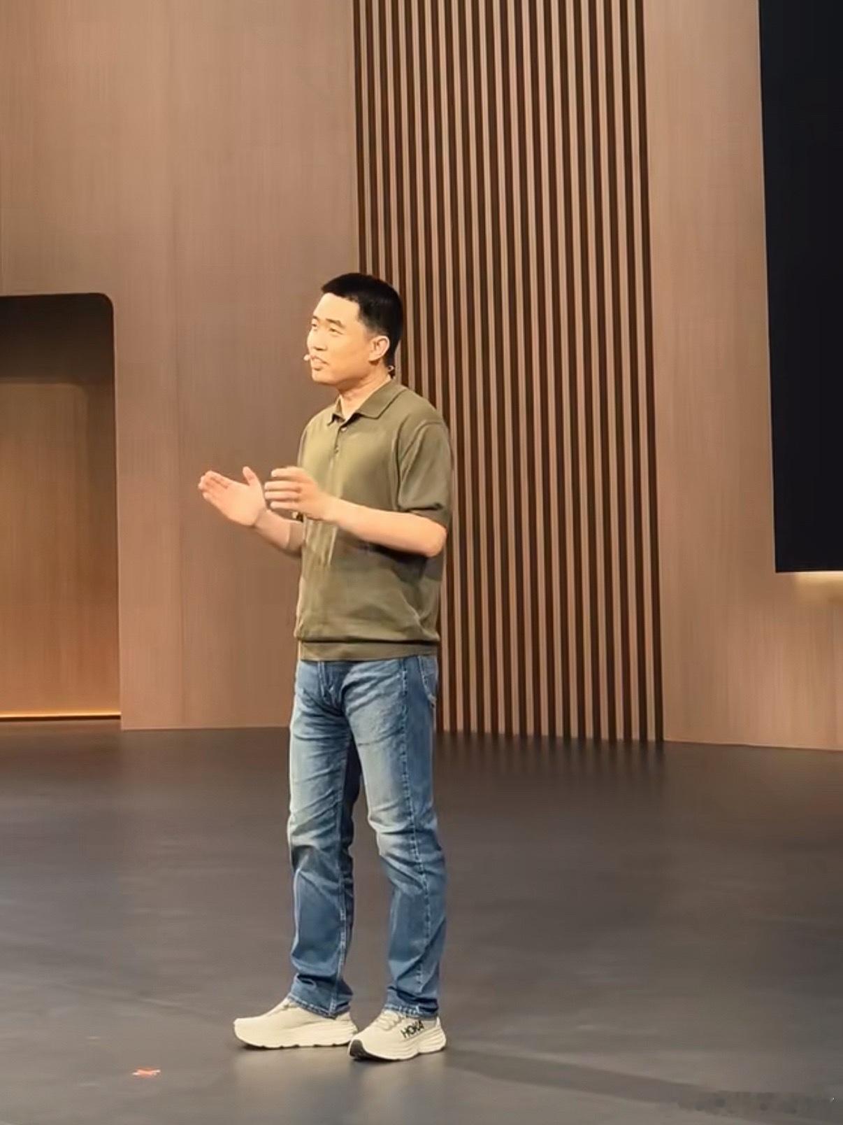 李想最近说：孩子很多，但老婆只有一个。听着像家庭伦理剧，我觉得他更多说的是造车。
