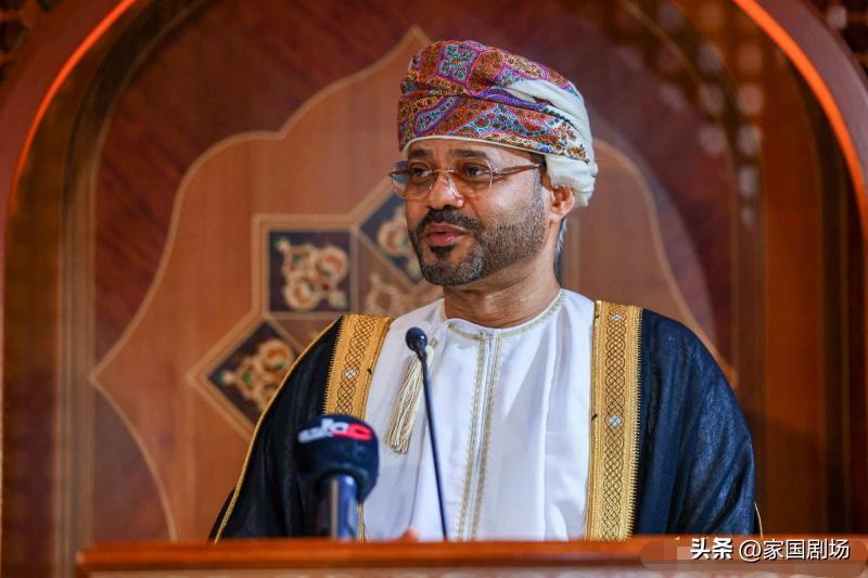 “美国的朋友们，应该帮助美国退出这场非法战争。

美国政府犯了一个严重的错误，让