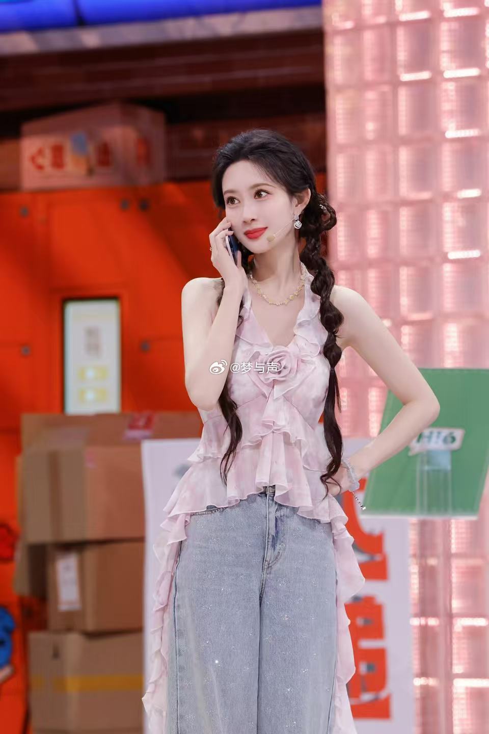 好六抢到孟子义档期了 孟姐驾到好六！综艺女王的排面必须拉满，预感又是名场面批发现