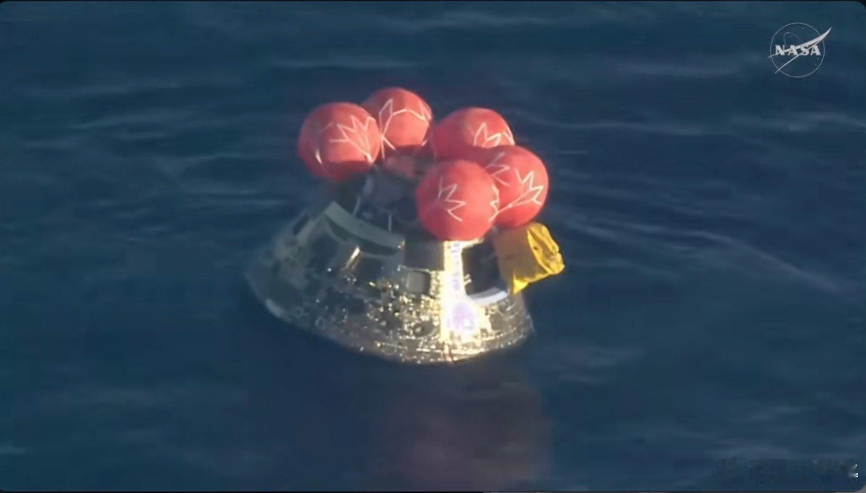 一个小时了，给打开的舱门套了个罩子 