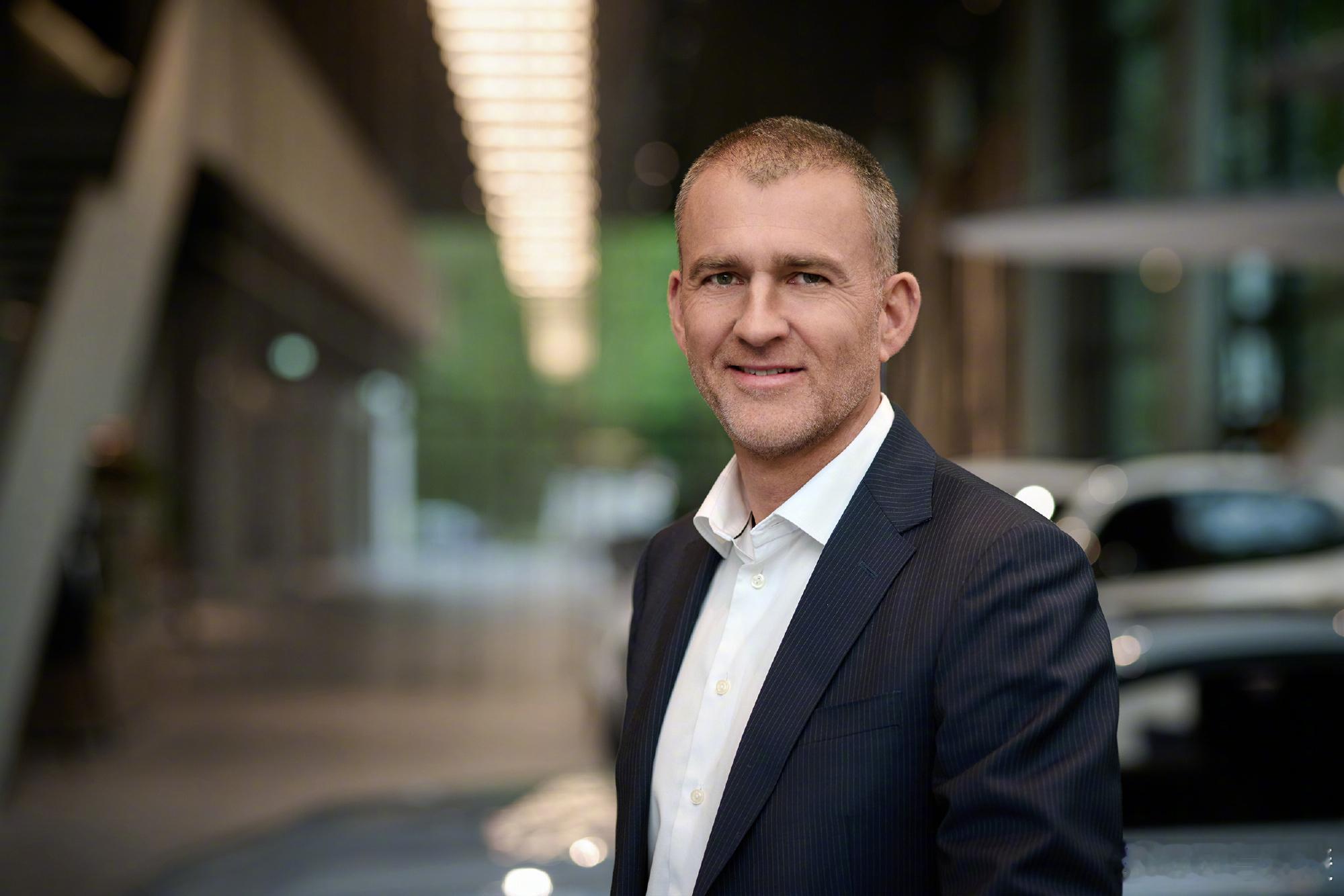 宝马大华区总裁要换帅了，柯睿辰接高翔的班说白了，把他派来就是为了集中火力攻坚中国