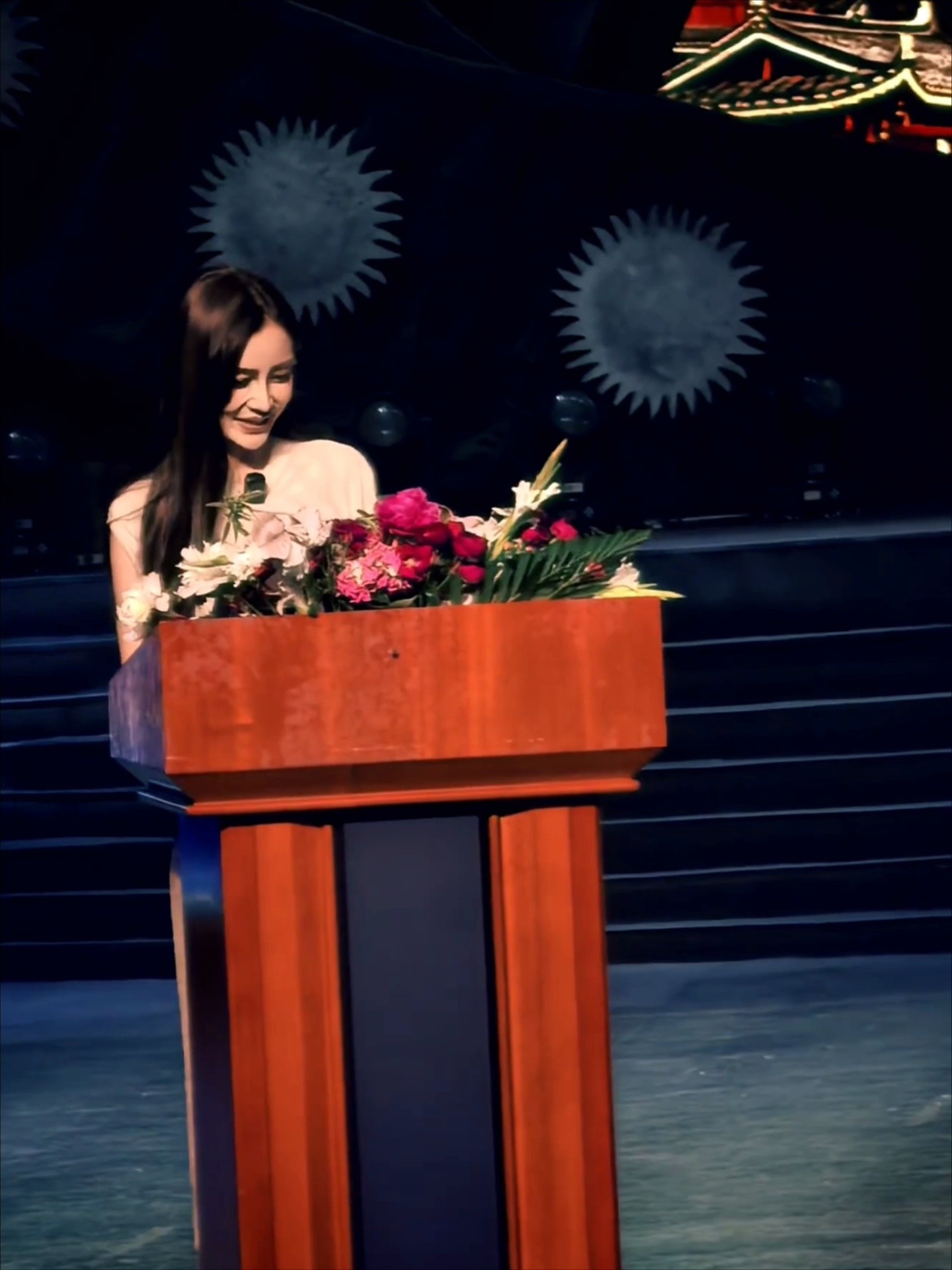 angelababy ⼁杨颖 小猫咪的任务是100%爱主人⌯>ᴗ<⌯ಣ