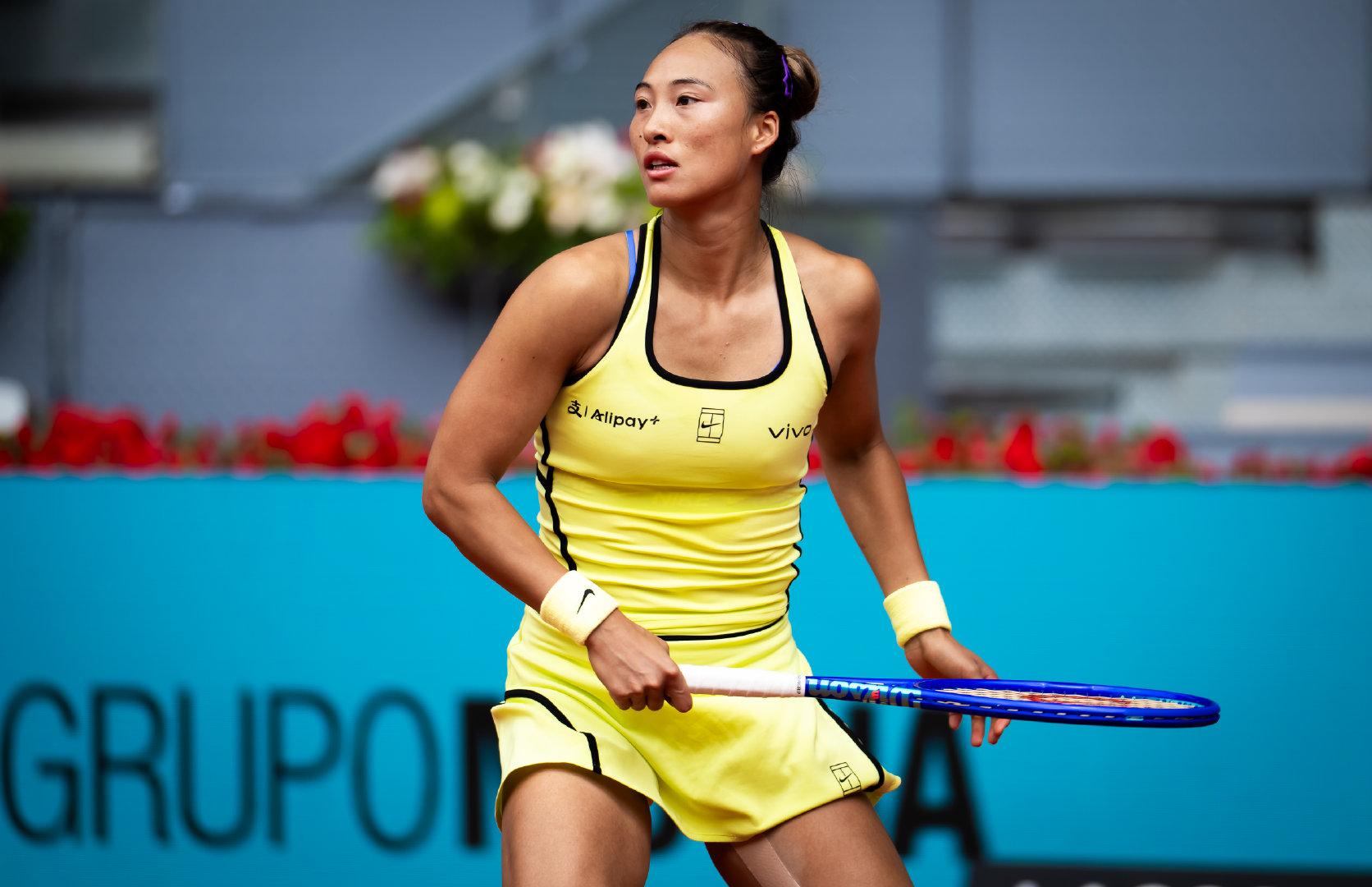 郑钦文红土首秀逆转过关💪WTA1000马德里站第二轮，32号种子郑钦文以1-6