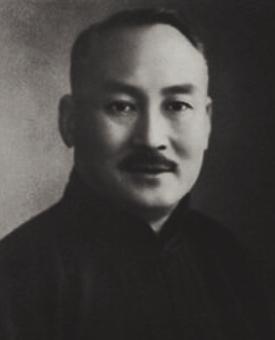 1941年，许崇智被日军抓后，连写三份绝命书。很快家属被通知去接人。其子女推来灵