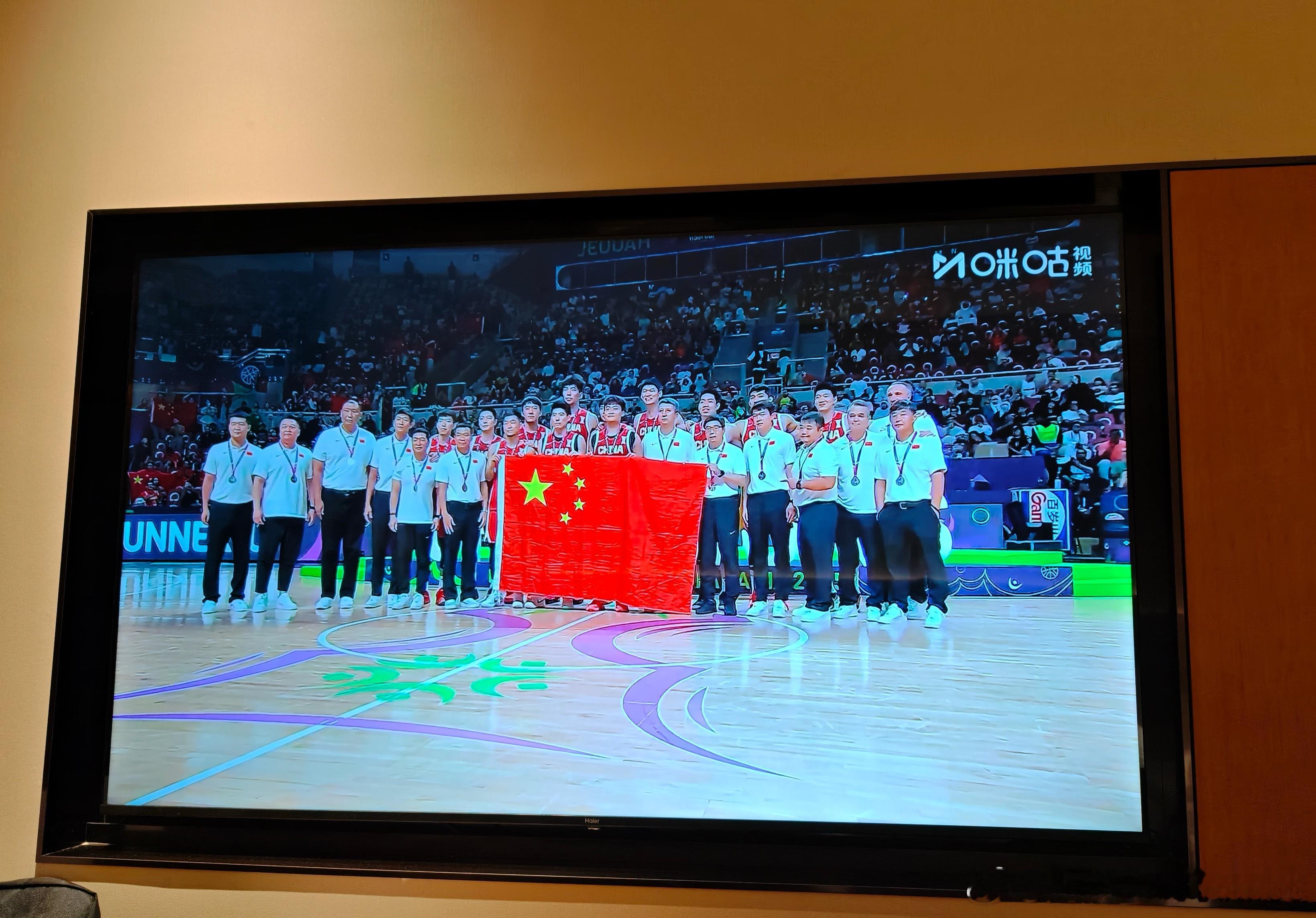 毫无疑问，最终没能完成绝杀创造奇迹，无比遗憾，配得上一句“虽败犹荣”。特别想对这