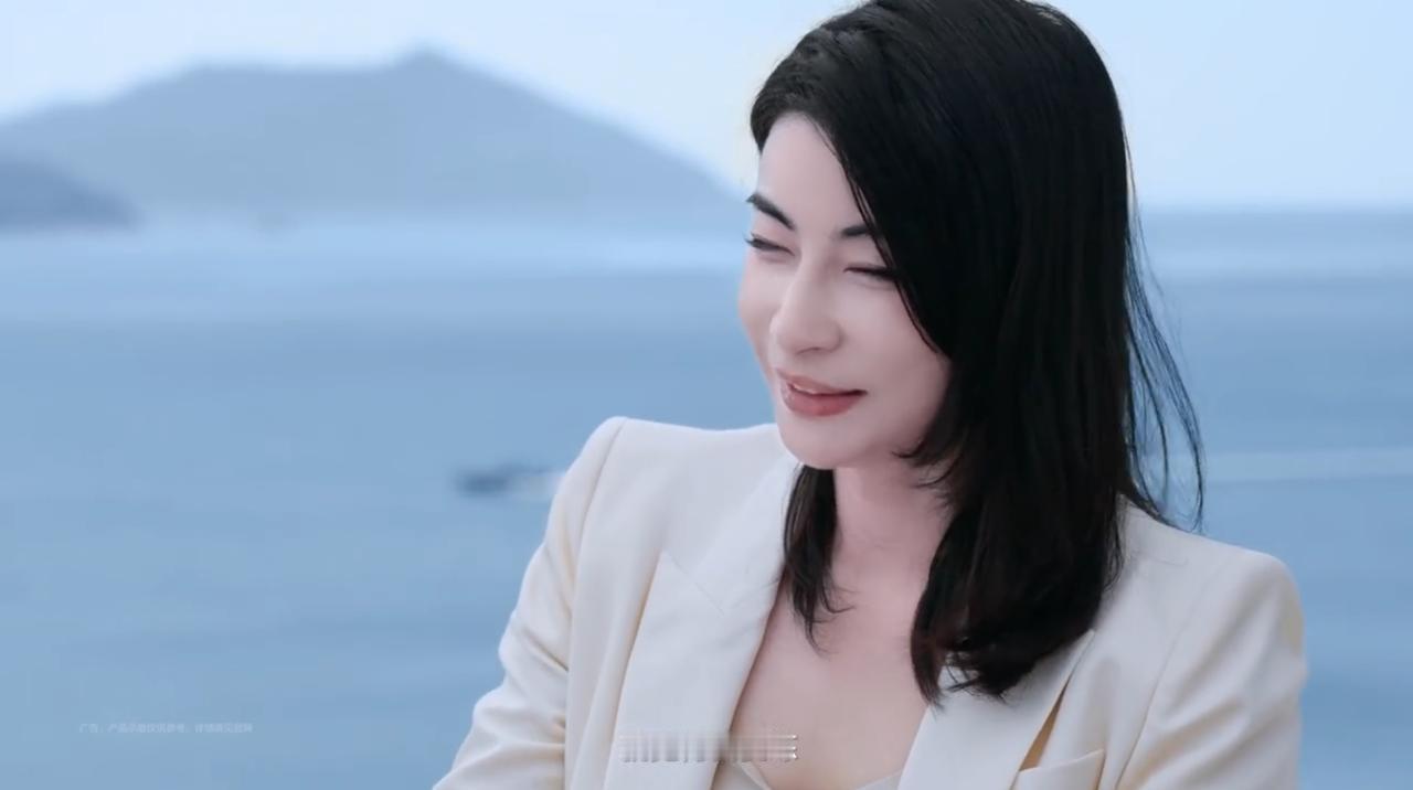 今天，华为见非凡品牌计划迎来了首位嘉宾郭晶晶。
郭晶晶的非凡人生，不仅在于她在多