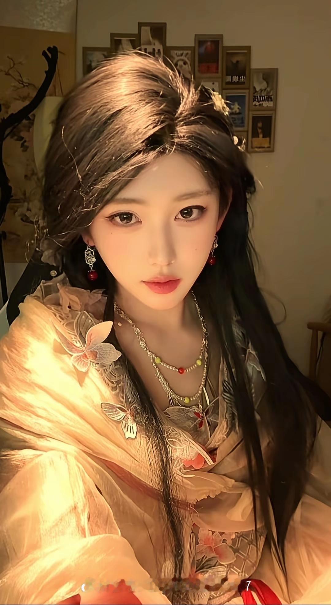 我应该是中毒了[星星眼]，开心元元真的很好看！