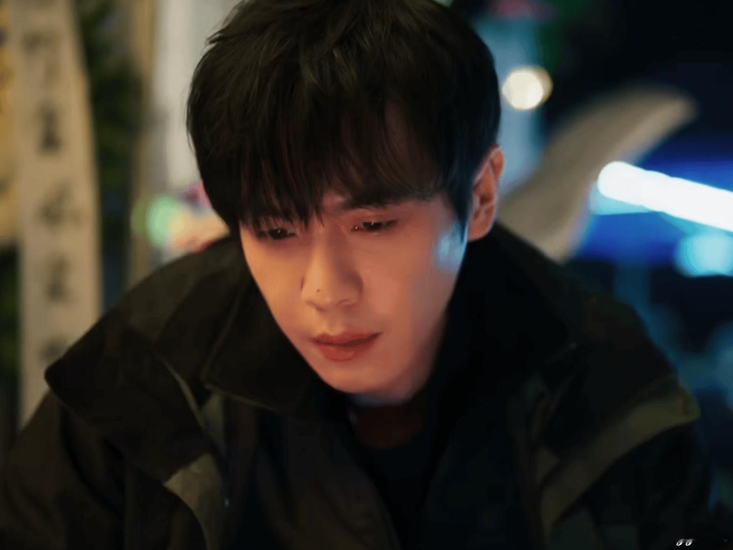 昨天在豆瓣看到有人说《人之初》这剧名看着像年代剧，居然是悬疑剧！我都想回一句，其