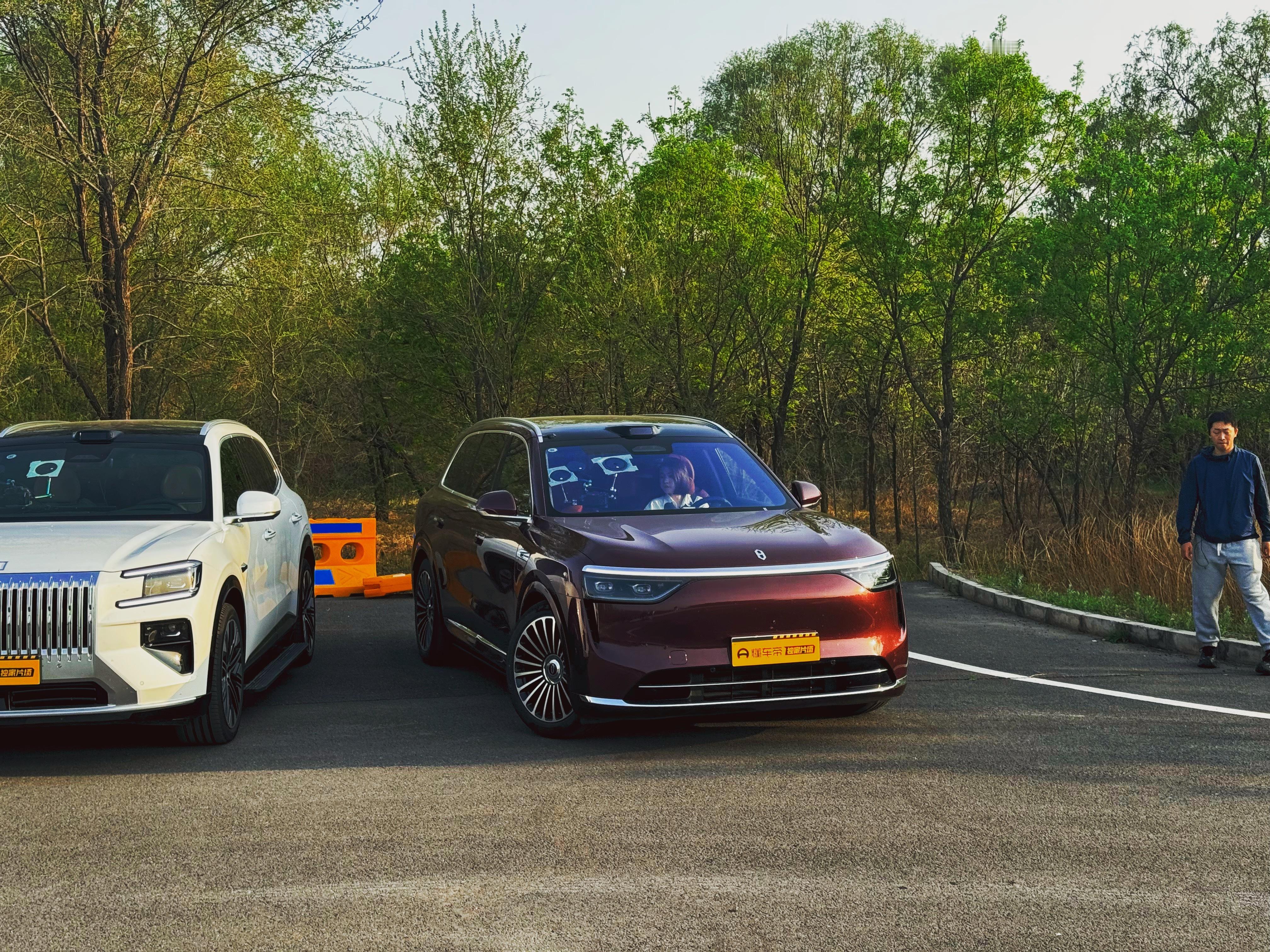 直播了一天8系横评，虽然还没结束但是还是很令我震惊了。我开了一天25款的L8，真