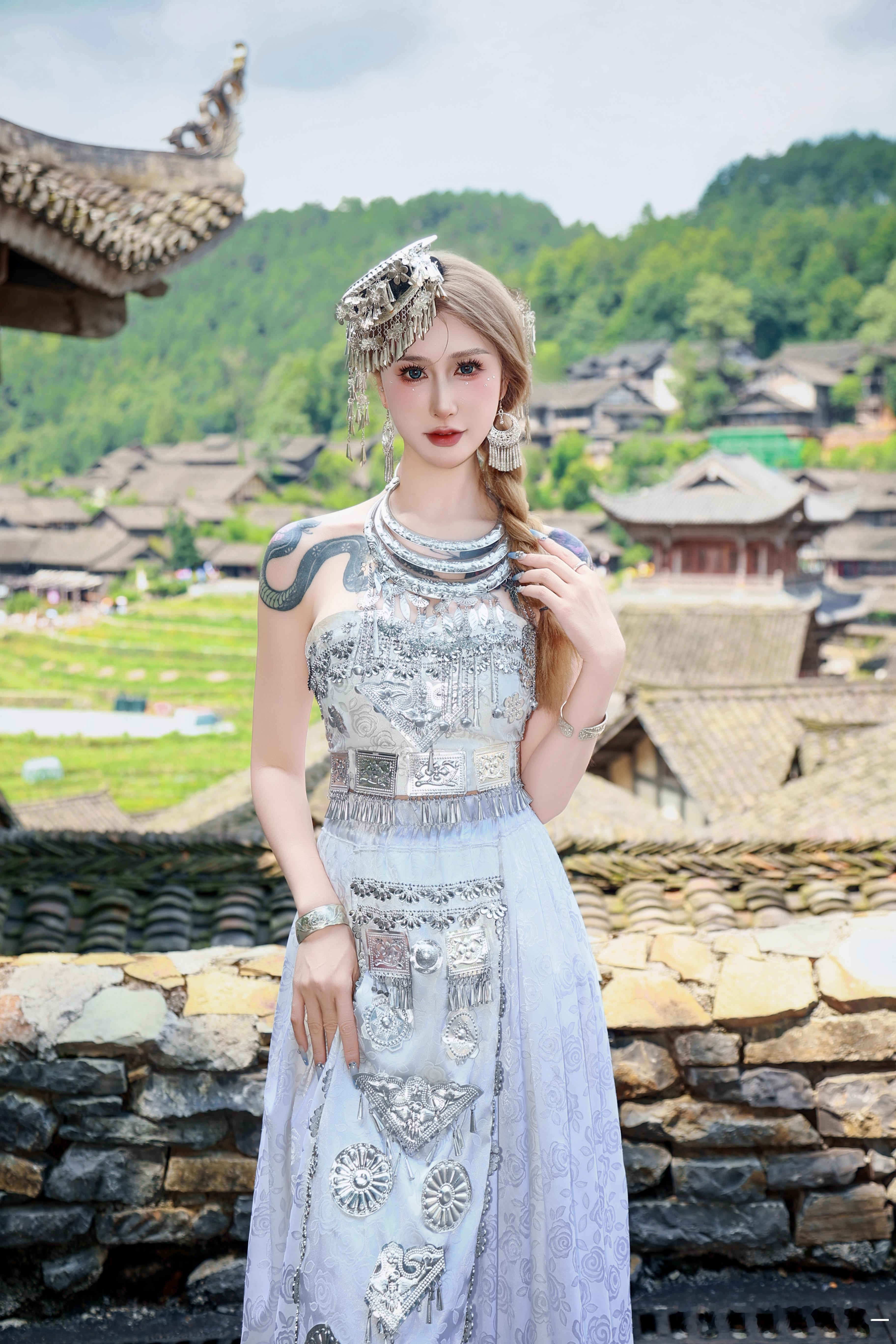 苗族姑娘[老师爱你] ​​​