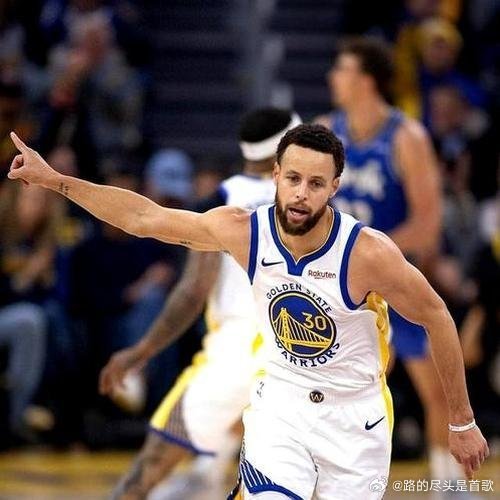 《东契奇486场1500三分追库里只差9场 三分时代变了》再往回拉十年，我还记得