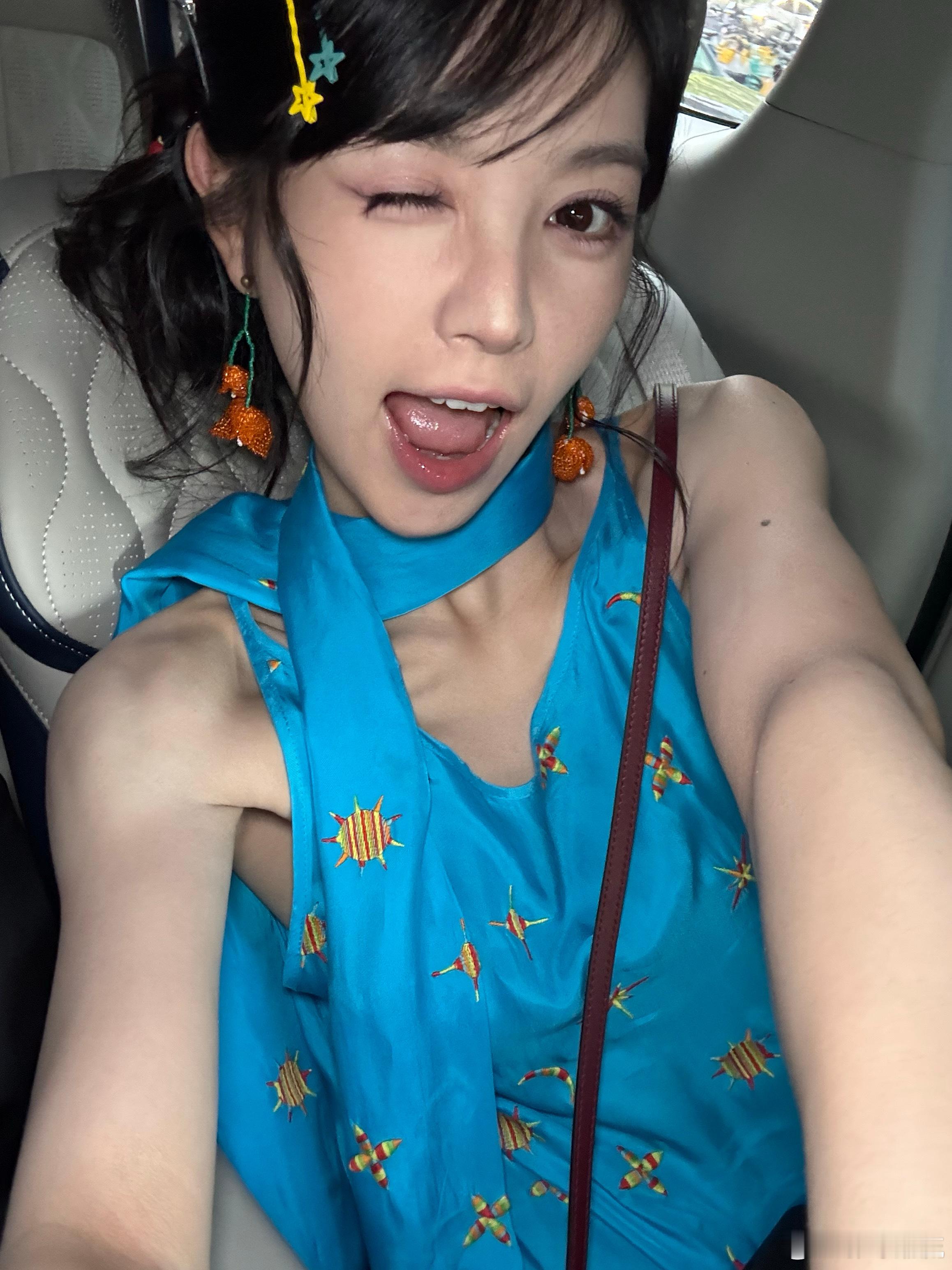 田曦薇途上夏大片姐姐妹妹抓娃娃胶片群像 小田的梦幻苹果宇宙太戳心！少女心事排成可