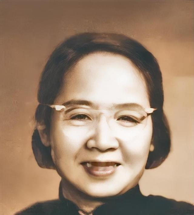 彭援华（1905—1994），又名彭文，湖南岳阳人。1926年加入中国共产党，是