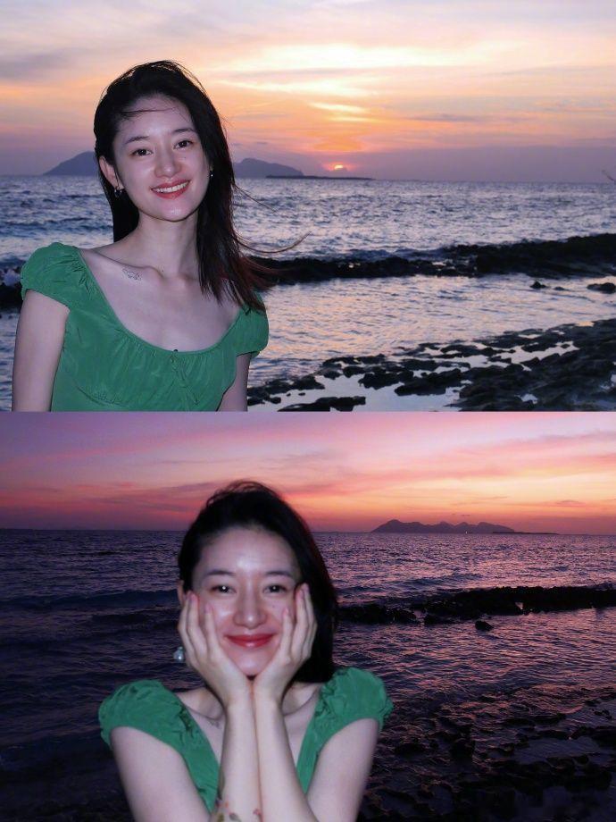 郭晓婷的镜头太会讲故事了！冬日上海的街头，一位老人坐在门口晒太阳，身边放着一杯热