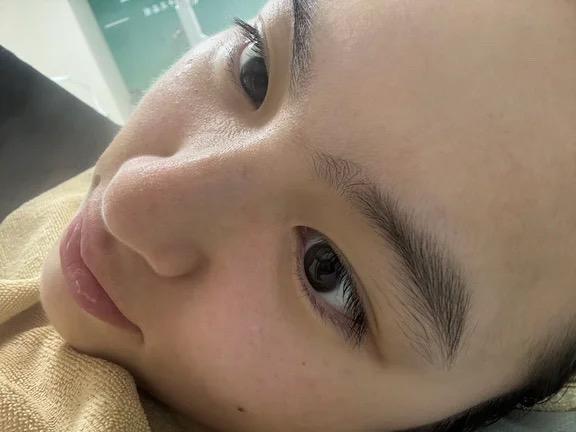 是我放不下 夜里辗转反侧唯一的牵挂 很多时候如履薄冰 世态炎凉 郁郁寡...