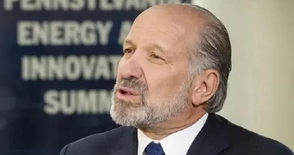 美国商务部长宣称：美国卖给中国的芯片都是“第四流“的货色，还得意洋洋地表示：我们