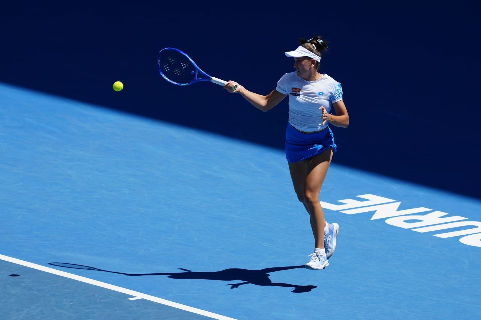 高芙迎澳网开门红高芙2比0战胜拉希莫娃澳网2026 高芙 6-2 6-3 击败拉