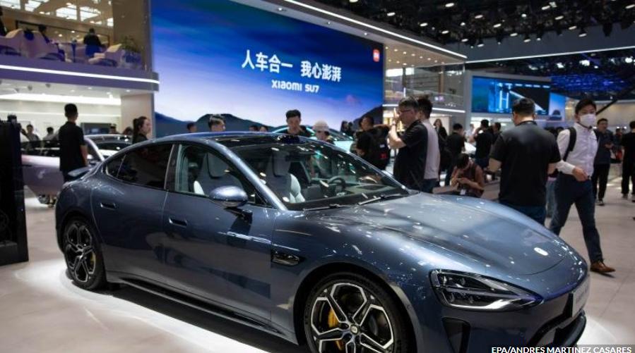 小米召回超11万辆SU7电动车，因辅助驾驶预警不足
国家市场监督管理总局周五公告