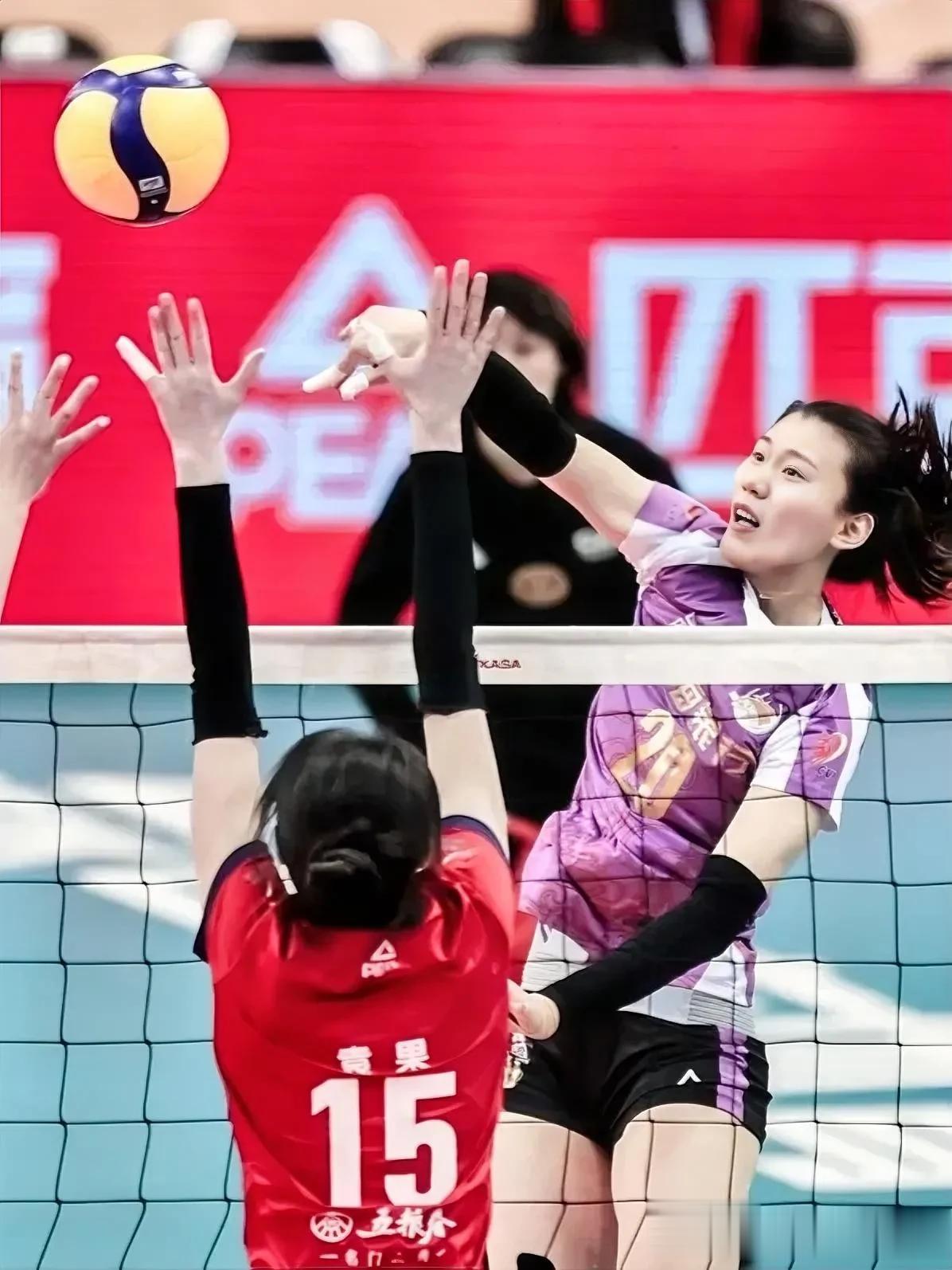 2023/2024中国女子排球超级联赛1/4决赛赛程(三场两胜制):
12月23