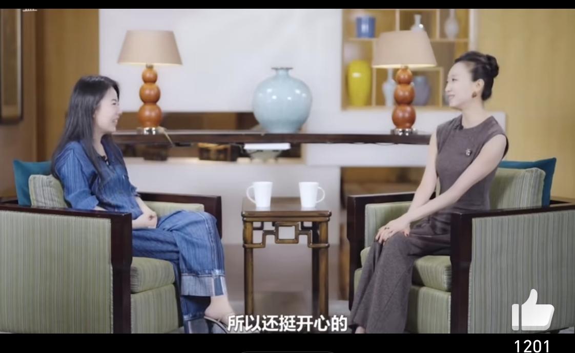 蒋方舟接受采访时说，之前去意大利虽然出了车祸，手机也摔坏过，还得天天防贼。那里没