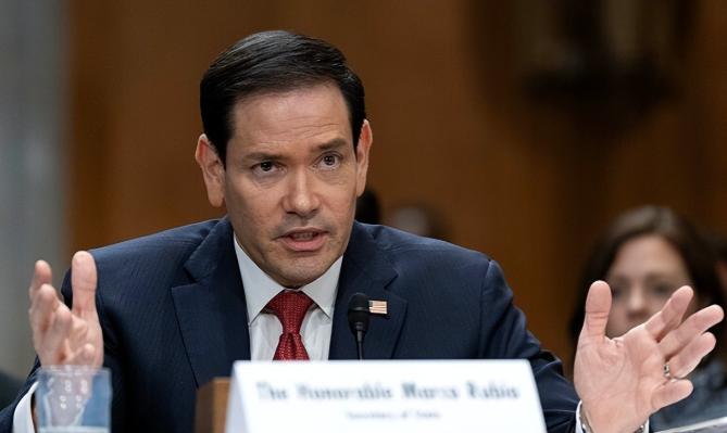 刚签的停火协议，墨迹还没干，中东又炸了。特朗普在白宫做了一件吃惊的事情。
 
6