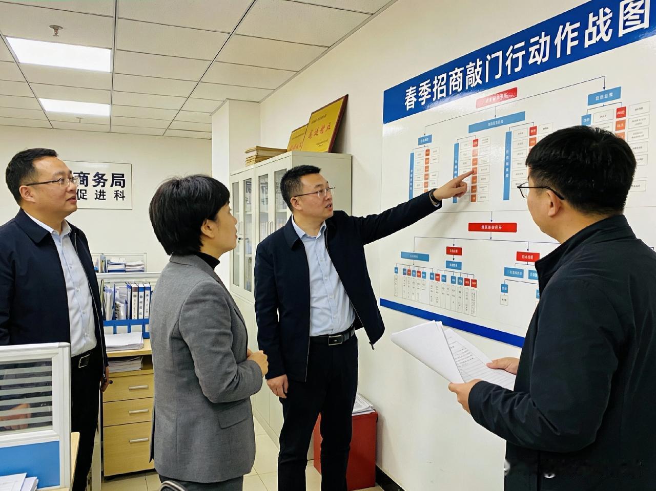 88个亿级项目落地！高邮“春季招商”亮剑，凭什么敢说“四季如春”？
 
从“捡到