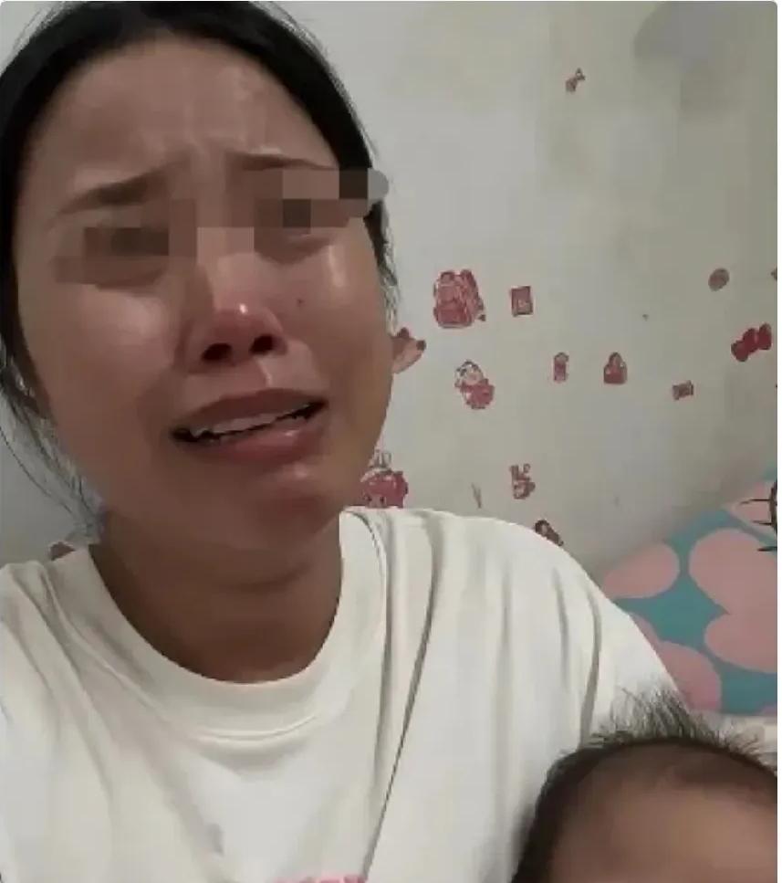 离婚后看到这一幕，你会考虑复婚吗？

陕西，一单亲妈妈带着女儿生活，有一天，前夫