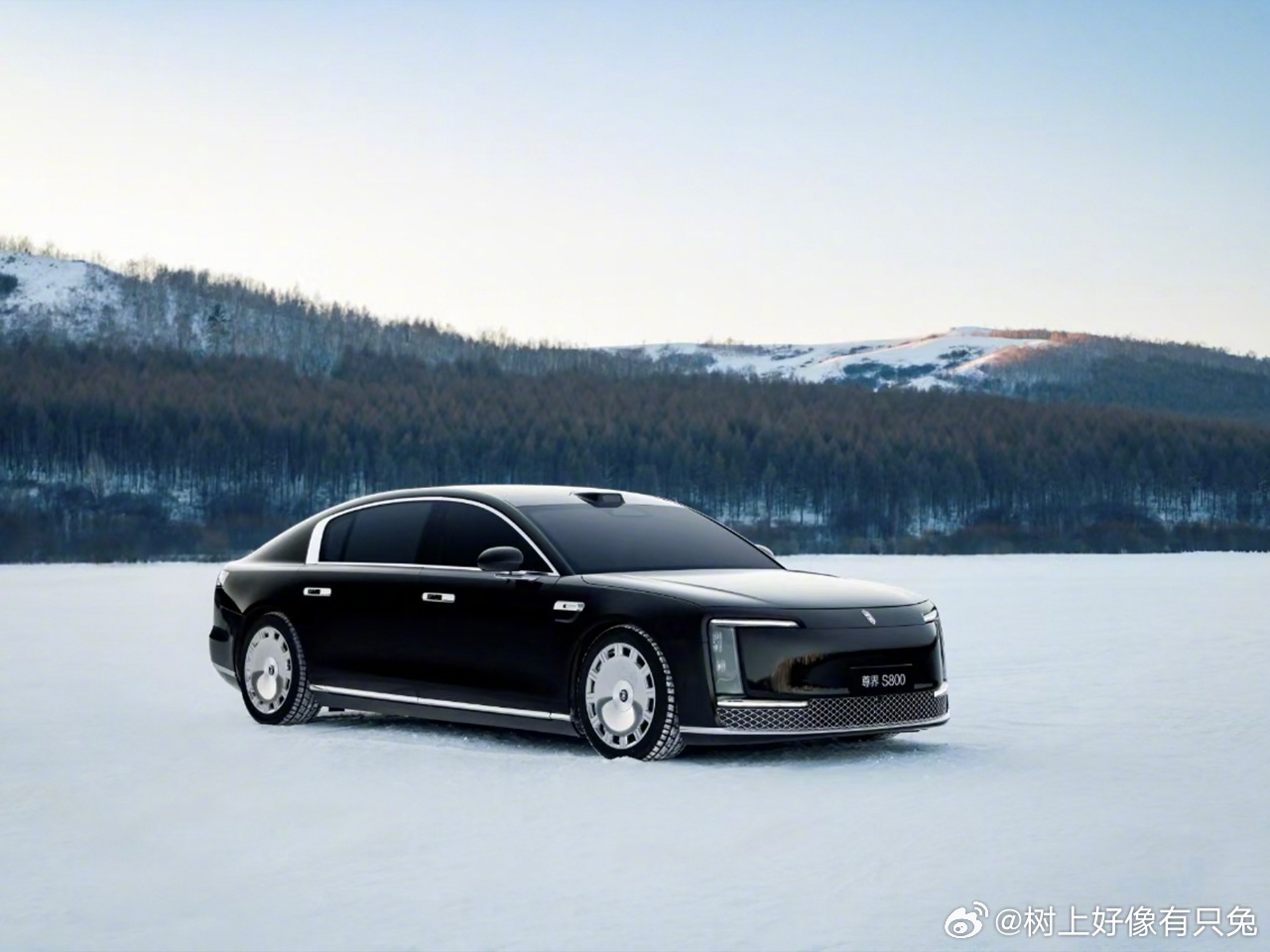尊界S800官宣首支路跑视频  华为深度赋能，尊界S800登场！冰雪极端路况稳操