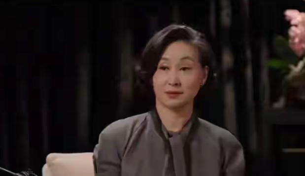 何超琼又给全世界好好上了一课。
 
在最新的访谈中，她轻描淡写地爆出一个分量十足