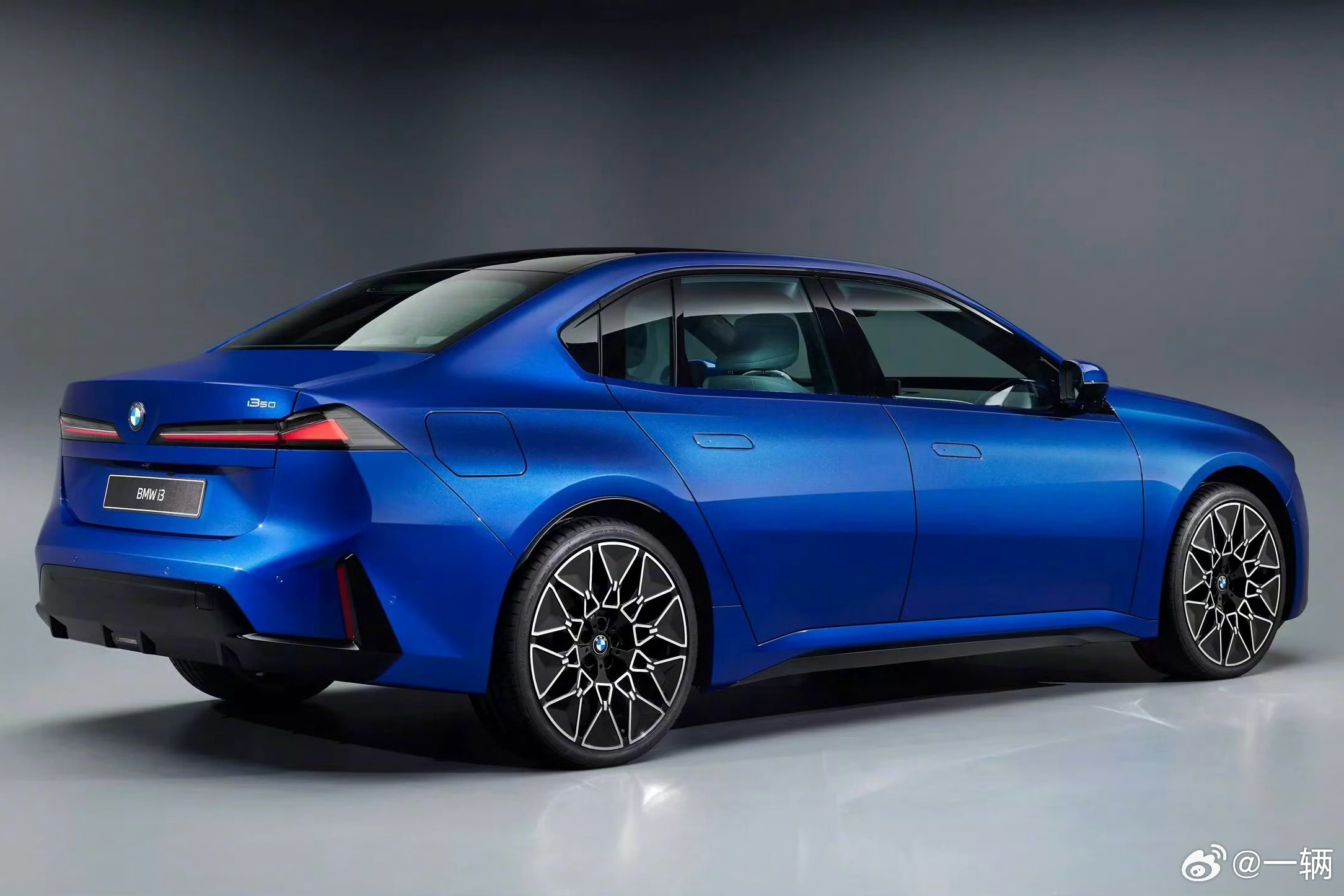 说实话新一代宝马i3如此颠覆性的设计，也许会劝退一堆中老登但也可能吸引一批看厌了