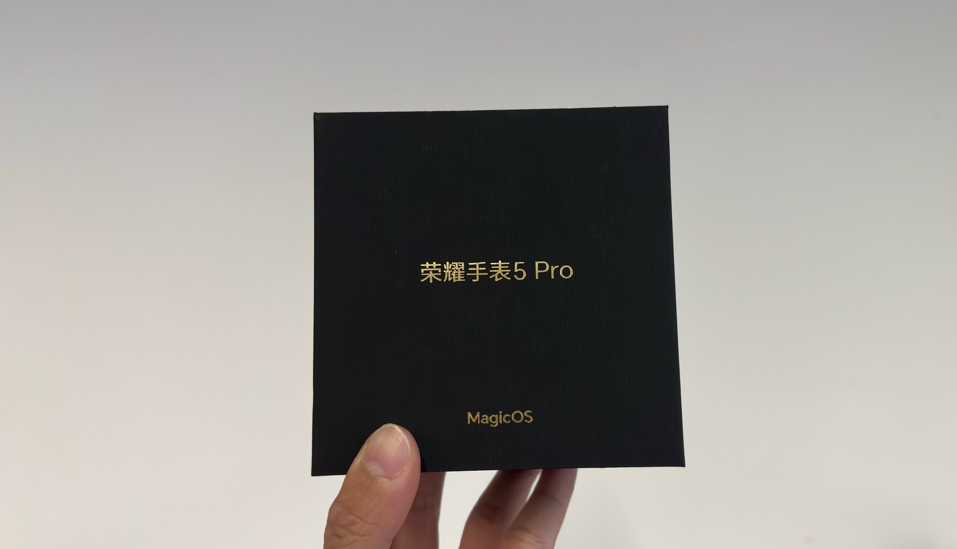 ✨铁粉专属抽奖来啦！一直很感谢一路陪伴的老粉，不管是默默潜水还是经常留言互动，你