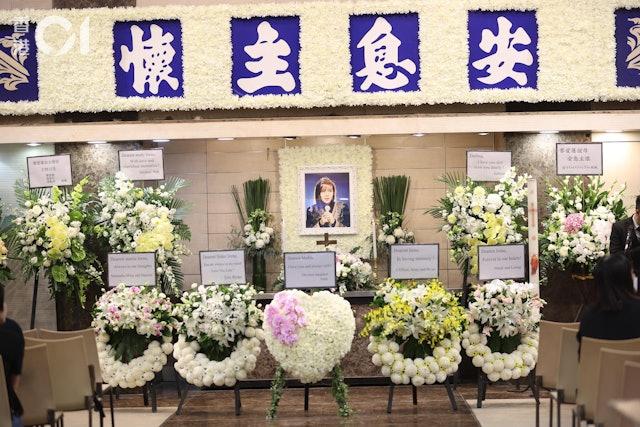 梁小龙的混血歌手前妻黎爱莲（Irene Ryder）于9月1日于北区医院安祥离世