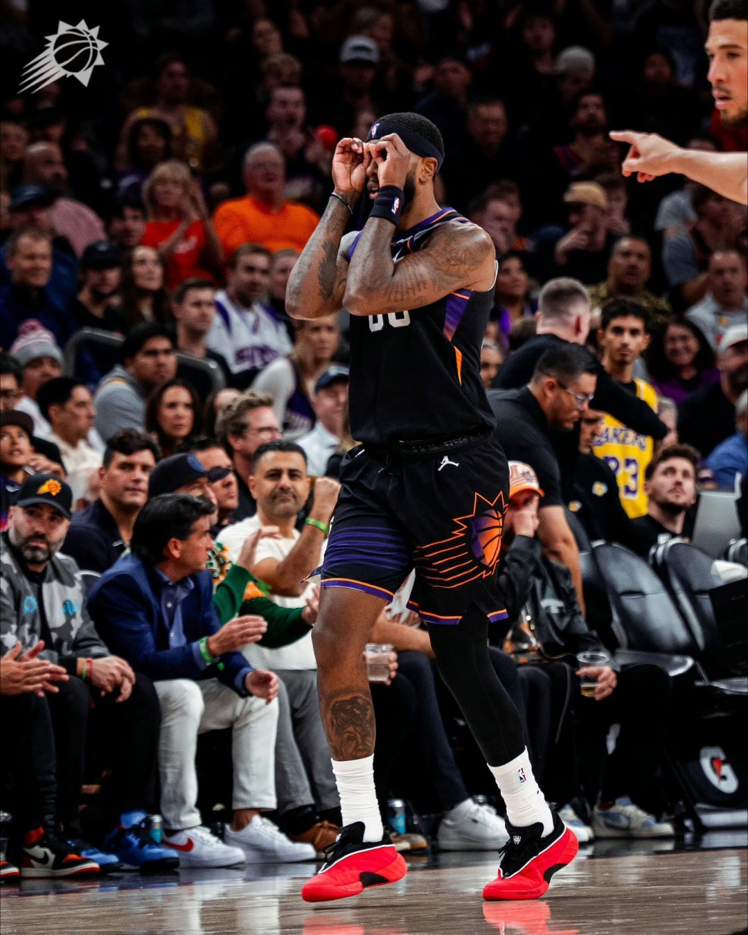 半场罚球输了11个，还能领先10分。真稀奇啊湖人vs太阳