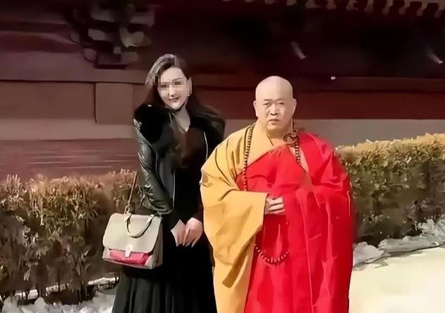 7月27日，少林寺前方丈释永信被有关部门带走调查，此事引发社会广泛关注。短短数日