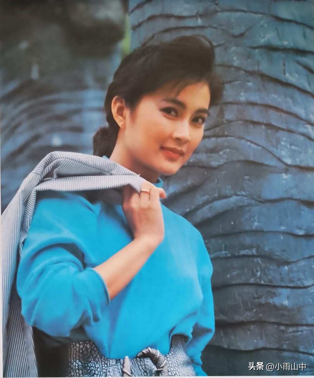 1991年挂历上的谭小燕、林芳兵、瞿颖、史可、刘丽军、柳荻等