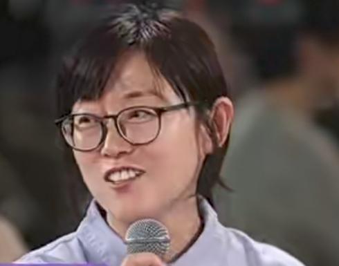 2026年3月11日，在主持人李静的《更好的我们》节目中，一位52岁女性分享自己