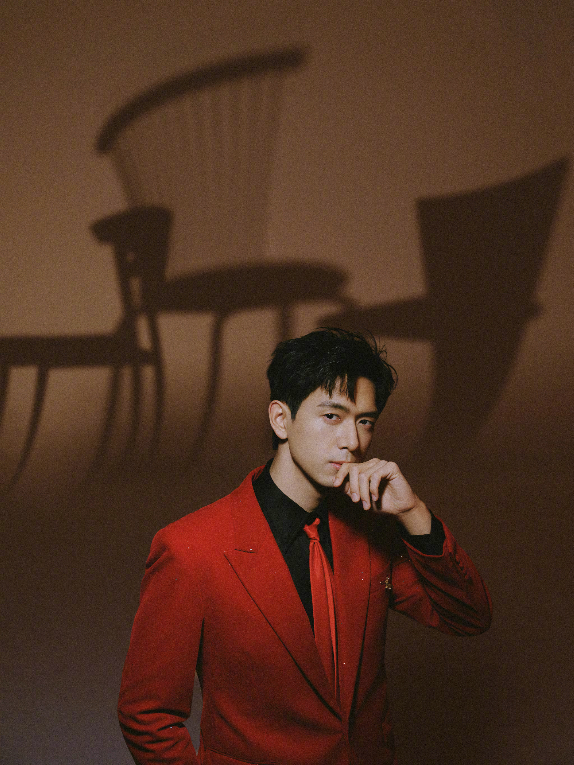 #李现祝贺苏翊鸣夺金##李现说苏翊鸣你太棒了#发文写道：“你太棒了！！！太不容易