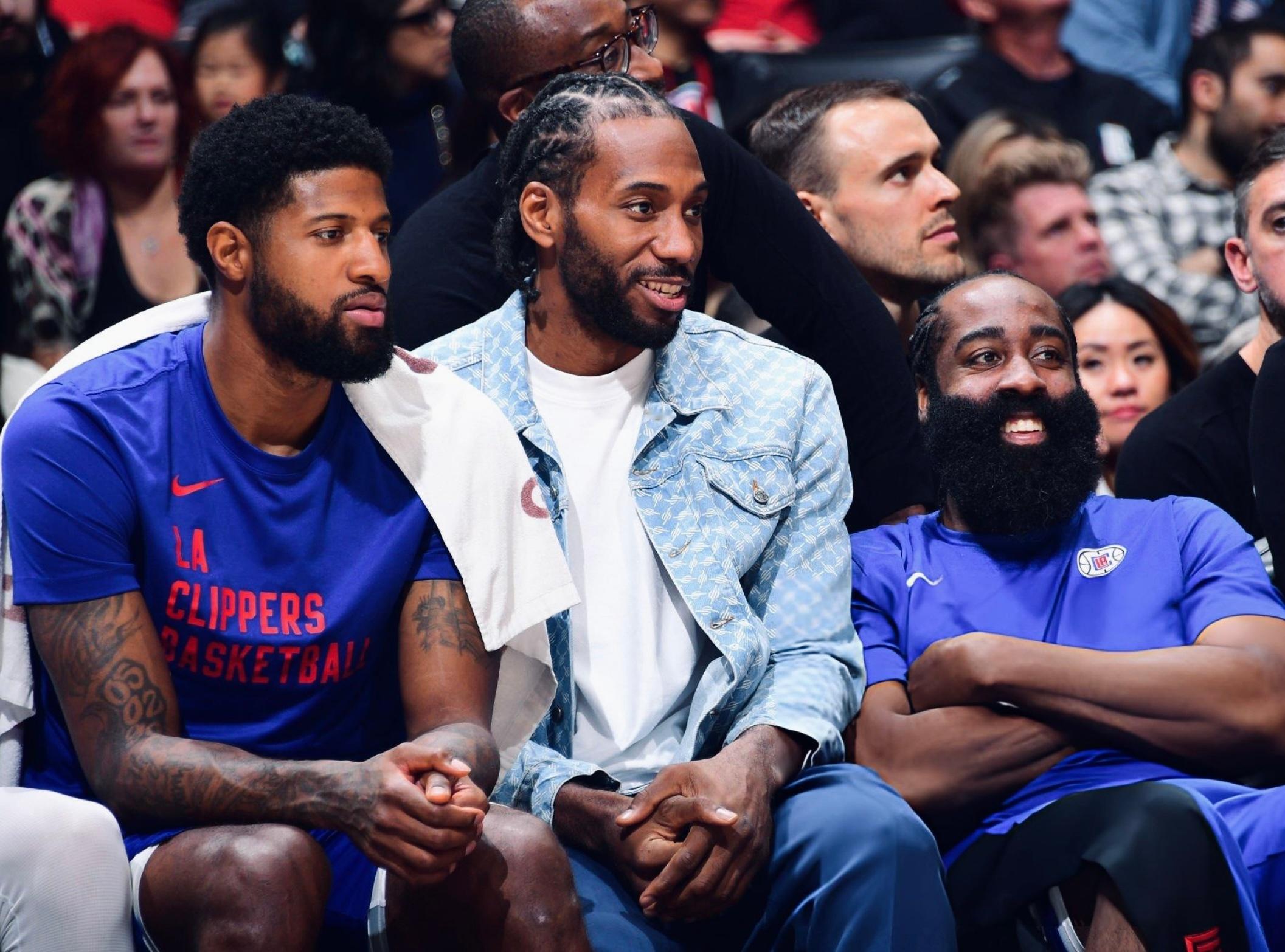 1️⃣失去哈登心情如何？——这确实令人震惊。但这就是NBA，生意始终是第一位的。